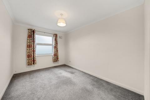 2 bedroom flat to rent, Baxter House, Horniman Drive, London, SE23