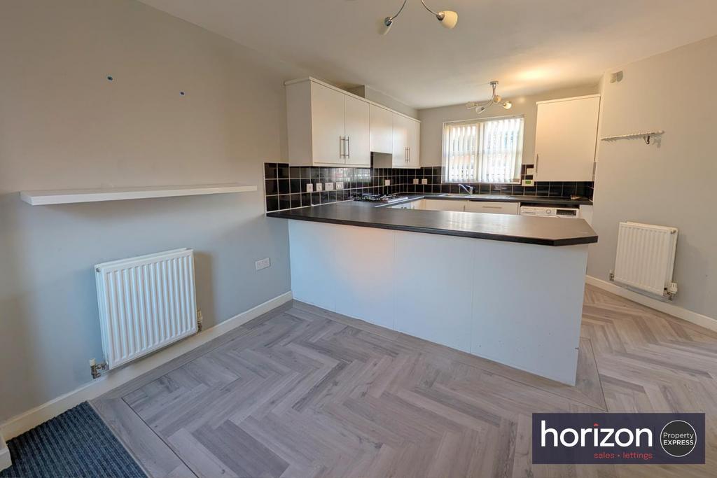 Kitchen/Dining Area