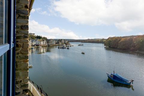 3 bedroom penthouse for sale, Crabshell Quay, Embankment Road, Kingsbridge, Devon