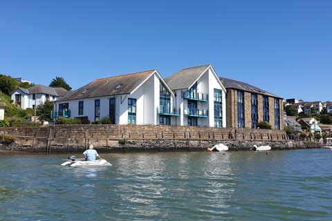 3 bedroom penthouse for sale, Crabshell Quay, Embankment Road, Kingsbridge, Devon