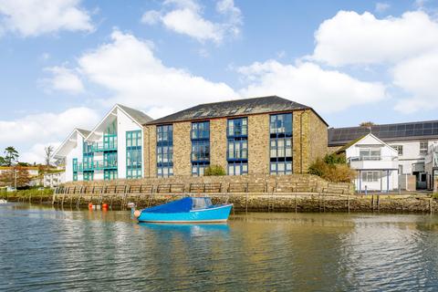 3 bedroom penthouse for sale, Crabshell Quay, Embankment Road, Kingsbridge, Devon