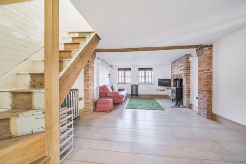 2 bedroom semi-detached house to rent, Heathen Street, Southampton SO32
