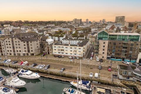 Vauxhall Street, Plymouth PL4