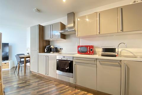 2 bedroom apartment to rent, Alto, Sillavan Way, Salford