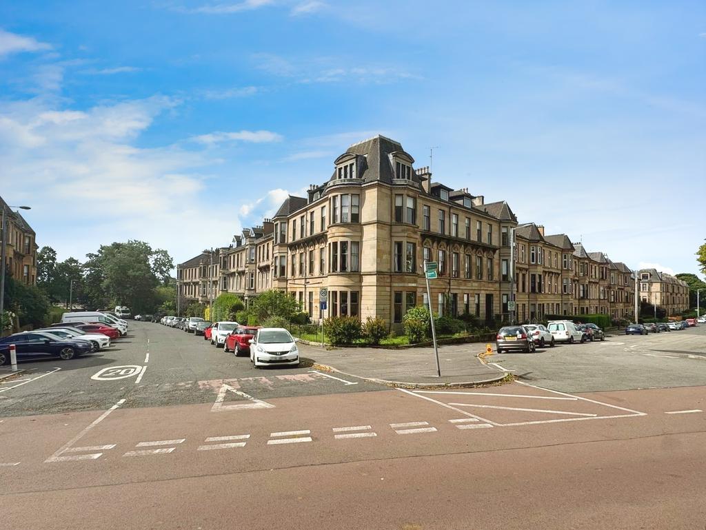2/2, 1 Broomhill Terrace, G117 AG