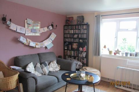 2 bedroom semi-detached house to rent, Old Coach Road Droitwich Spa WR9 7FA