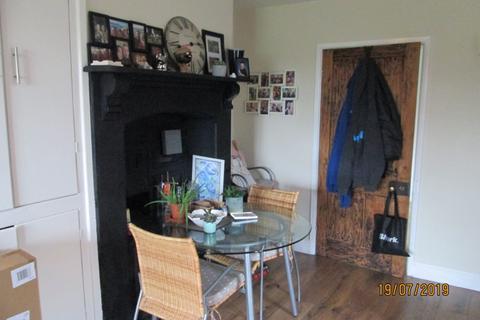 2 bedroom semi-detached house to rent, Old Coach Road Droitwich Spa WR9 7FA