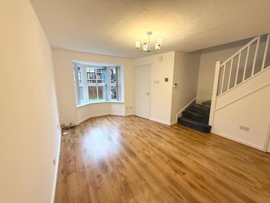 Living room 2.jpeg