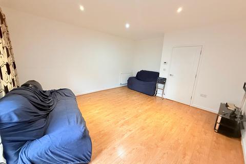2 bedroom semi-detached house to rent, Marlow Road, Dagenham RM8