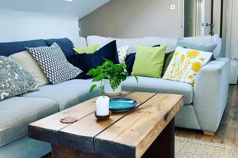 1 bedroom flat for sale, Central Hill, Crystal Palace, London, SE19