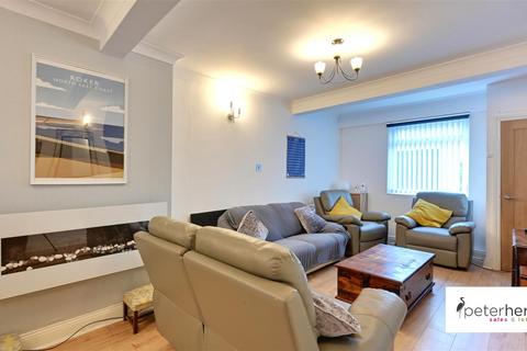 4 bedroom terraced house to rent, Rear of 5 Roker Terrace, Roker, Sunderland