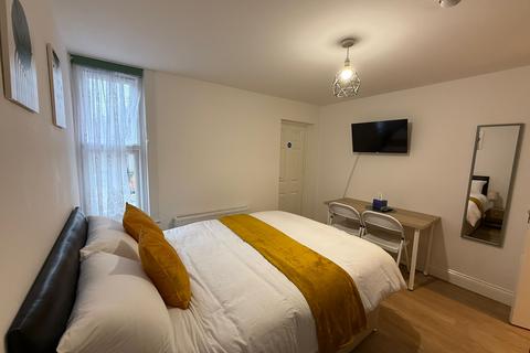 undefined, Chapel Road, Hounslow TW3