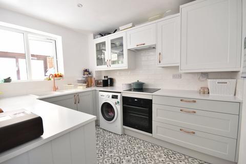 4 bedroom semi-detached house for sale, Horsham, West Sussex, RH12
