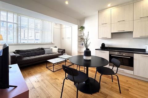 1 bedroom flat to rent, London W1H