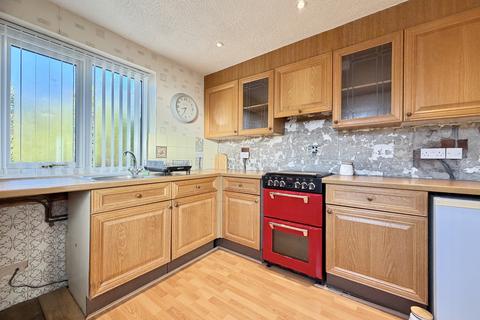 3 bedroom semi-detached house for sale, Poplar Avenue, Garforth