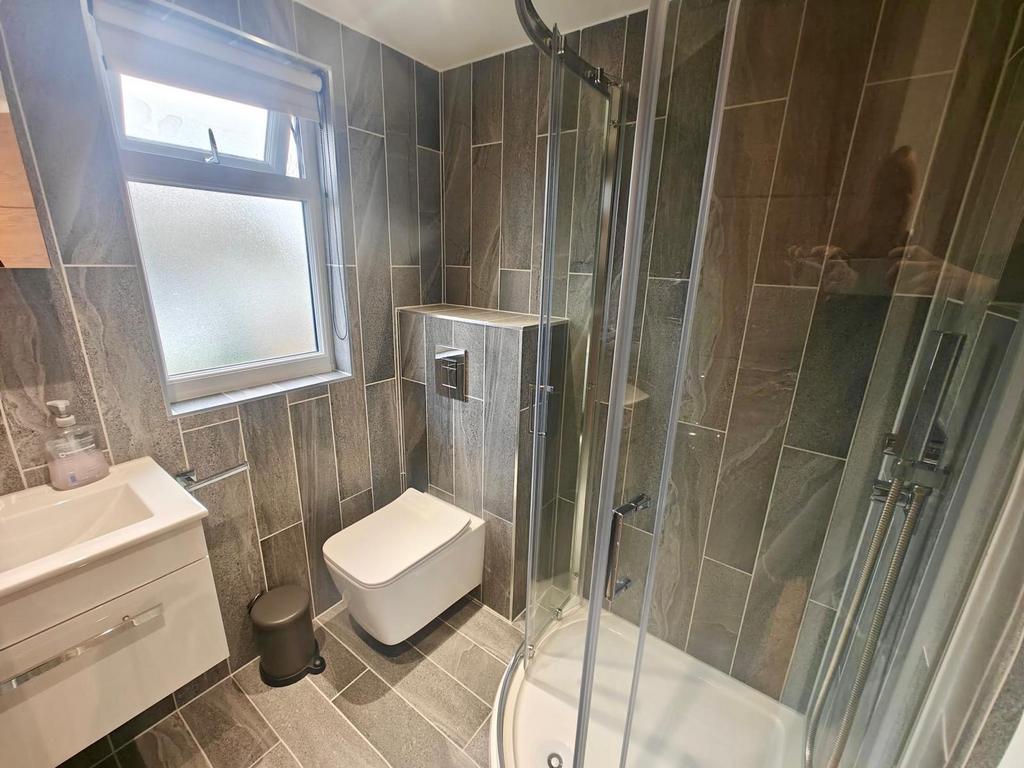 Ensuite .jpeg