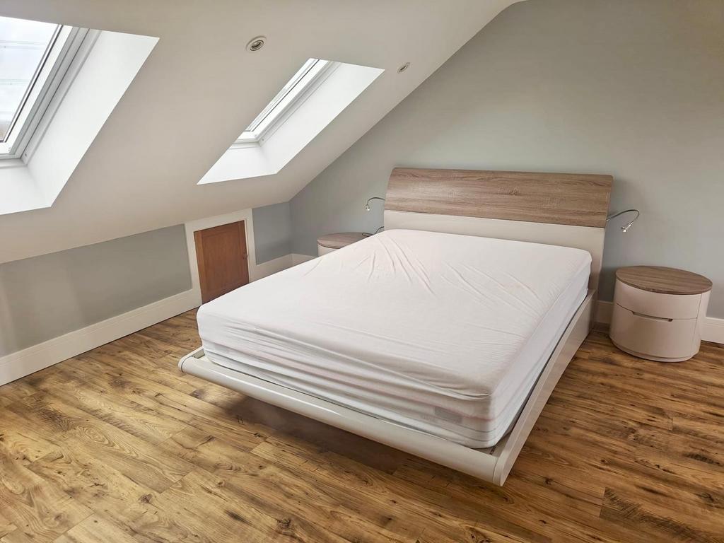 Bed 1.jpeg