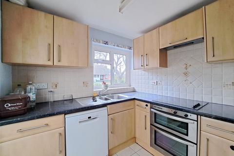 2 bedroom bungalow for sale, East Ride, Brent Knoll, Highbridge, Somerset, TA9