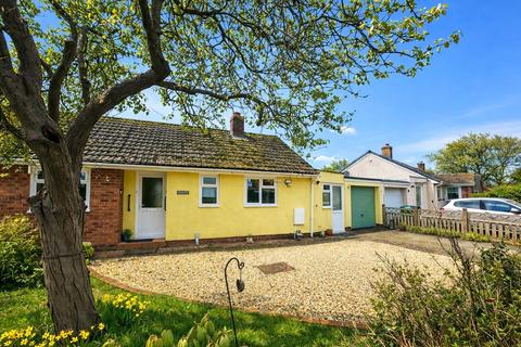 2 bedroom bungalow for sale, East Ride, Brent Knoll, Highbridge, Somerset, TA9
