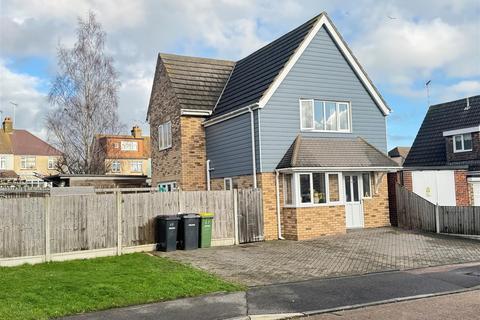 3 bedroom detached house for sale, Nevern Road, Rayleigh