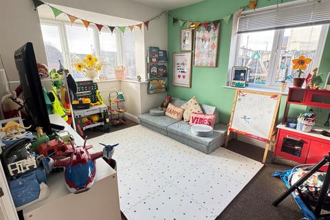 3 bedroom detached house for sale, Nevern Road, Rayleigh