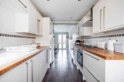 4 bedroom end of terrace house for sale, Oxnead Drive, Caister-On-Sea