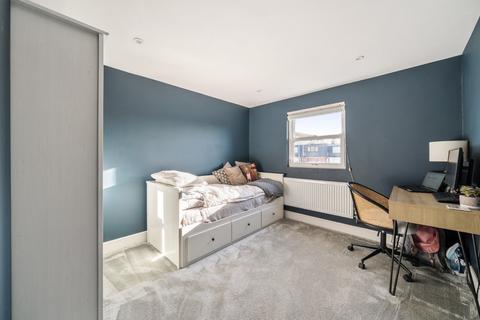 2 bedroom flat for sale, Nursery Road, Wimbledon, London, SW19