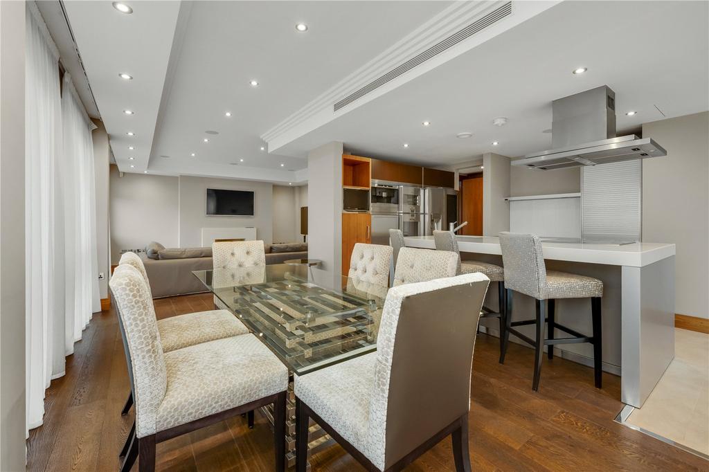 Kitchen/Dining