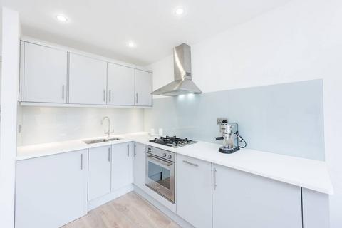 2 bedroom flat to rent, Brook drive, Kennington, London, SE11