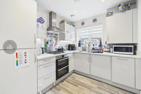 3 bedroom end of terrace house for sale, Freedom Road, Elmswell,