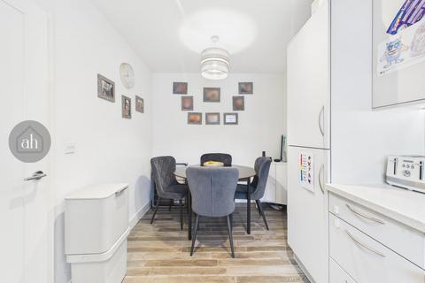 3 bedroom end of terrace house for sale, Freedom Road, Elmswell,