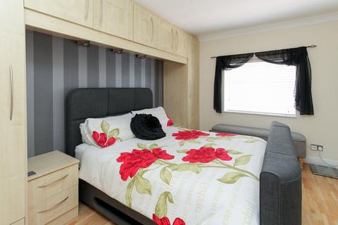 4 bedroom detached bungalow for sale, Stoneyfields Gardens, Edgware, HA8