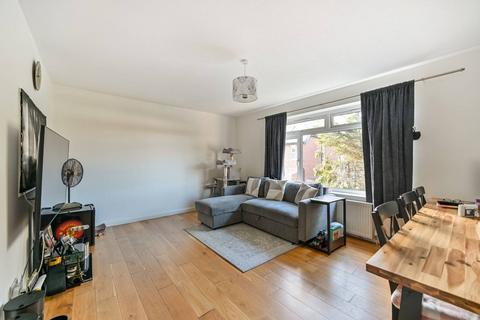 2 bedroom flat for sale, Grand Drive, Raynes Park, London, SW20