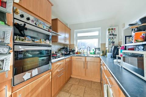 2 bedroom flat for sale, Grand Drive, Raynes Park, London, SW20