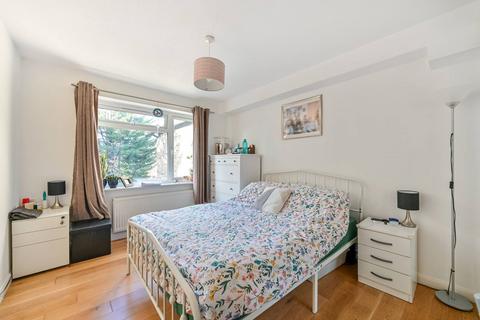 2 bedroom flat for sale, Grand Drive, Raynes Park, London, SW20
