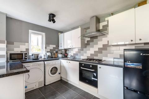 1 bedroom flat for sale, Wrentham Avenue, Queen's Park, London, NW10