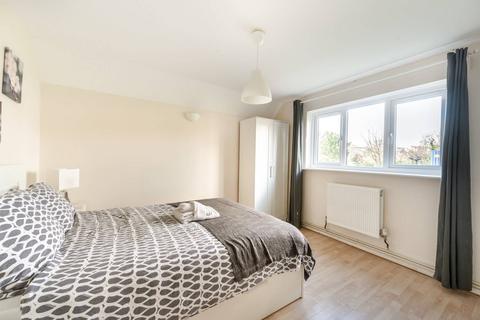 1 bedroom flat for sale, Wrentham Avenue, Queen's Park, London, NW10