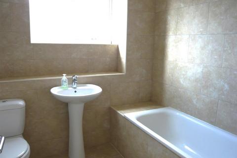 1 bedroom house to rent, Regents Court,Ballards Lane, Finchley