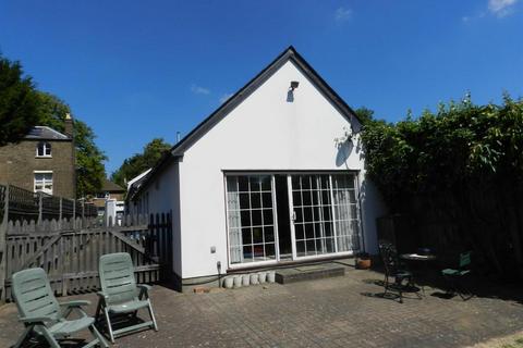 4 bedroom detached house for sale, The Green, London