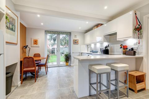 3 bedroom semi-detached house for sale, Buckland Walk, Morden SM4