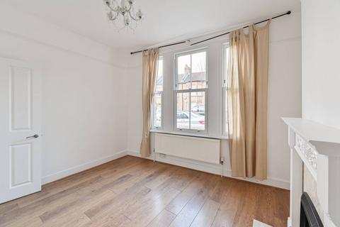 3 bedroom house to rent, Hambro Road, Streatham Common, London, SW16