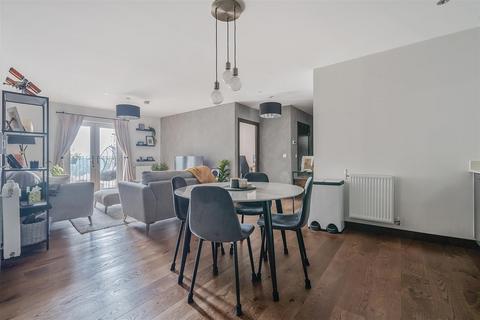 2 bedroom apartment for sale, Rosalind Drive, Maidstone
