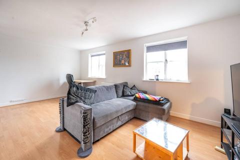 2 bedroom flat for sale, Otter Close, Stratford, London, E15