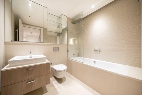 2 bedroom flat to rent, Kensington Gardens Square, London W2