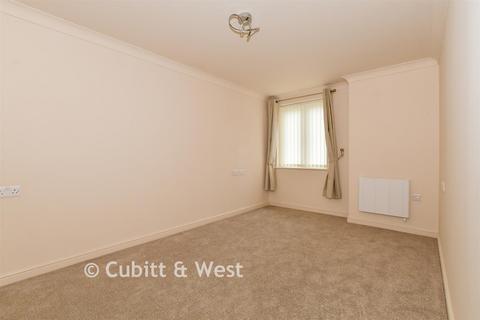 1 bedroom flat for sale, Prices Lane, Reigate, Surrey