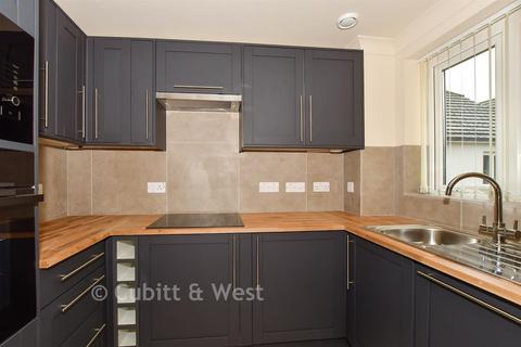 1 bedroom flat for sale, Ridings Court, Reigate RH2