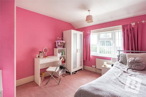 4 bedroom semi-detached house for sale, Pepper Hill, Northfleet, Gravesend, Kent, DA11