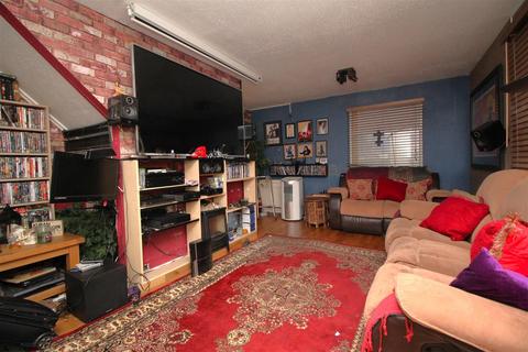 3 bedroom detached house for sale, Home Pasture, Werrington, Peterborough