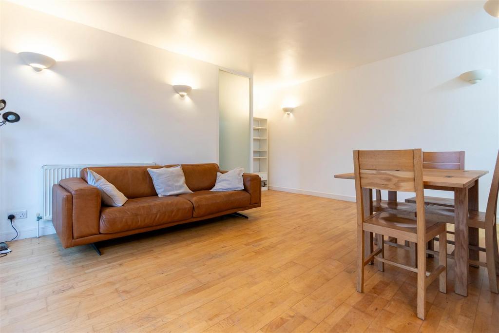 Reception room.jpg