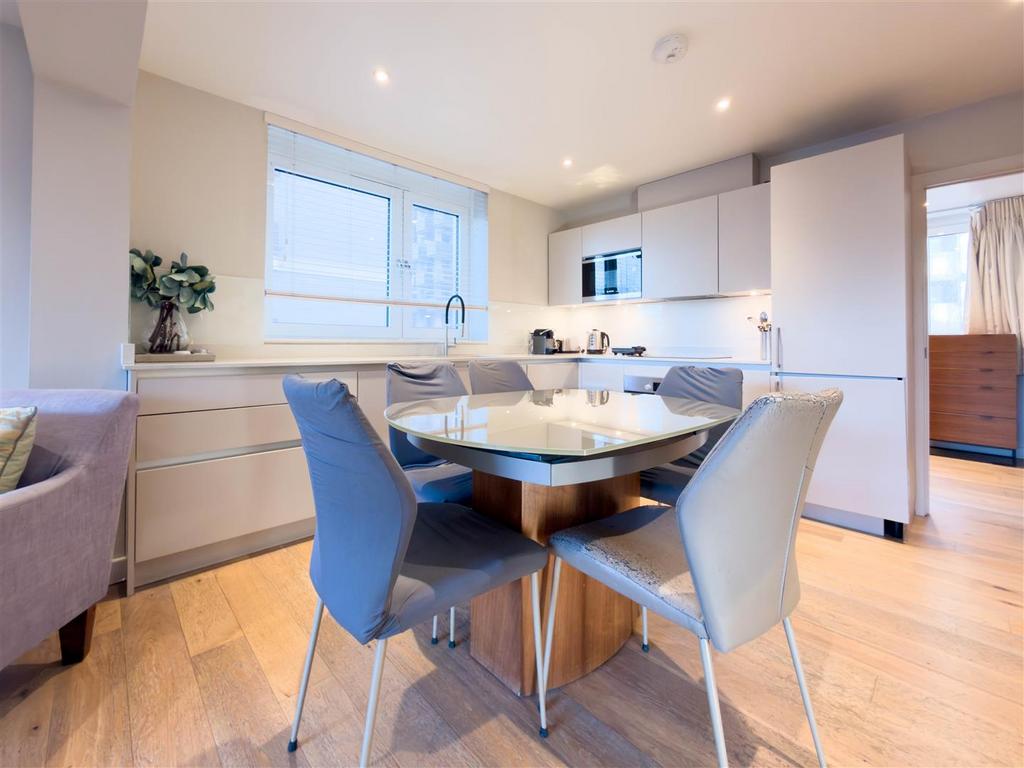 Kitchen dining.jpg
